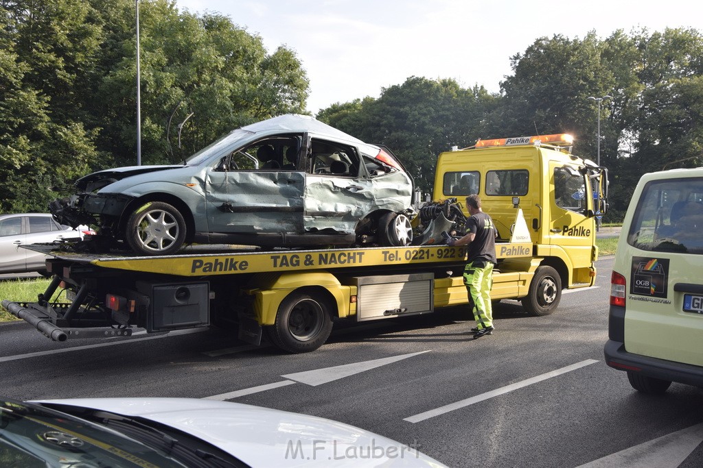 Schwerer VU Koeln Dellbrueck Bergisch Gladbacherstr Herler Ring P134.JPG - Miklos Laubert